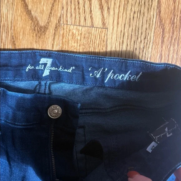 7 for all mankind “A pocket” Jean - Picture 2 of 4